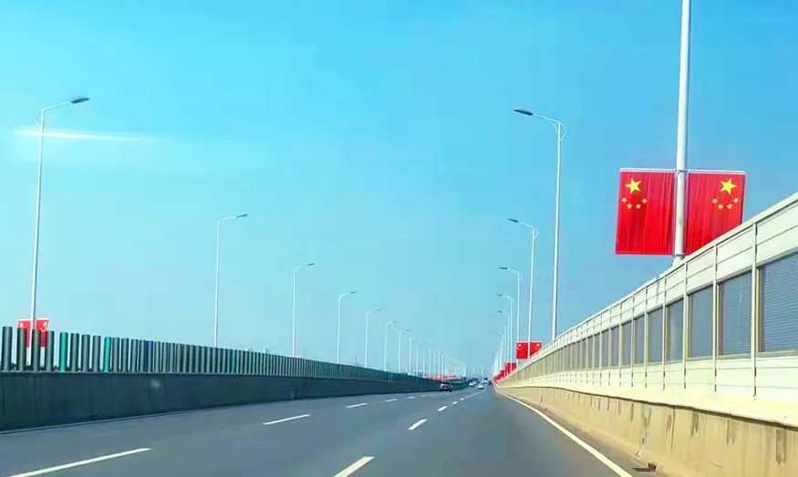 【為群眾辦實(shí)事】迎國(guó)慶！南昌城投運(yùn)管公司彰顯國(guó)企擔(dān)當(dāng) 做好“穩(wěn)安全、保暢通、強(qiáng)服務(wù)”工作