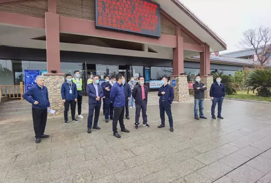 省交通運(yùn)輸廳黨委委員、副廳長(zhǎng)王昭春調(diào)研贛江服務(wù)區(qū)提質(zhì)升級(jí)